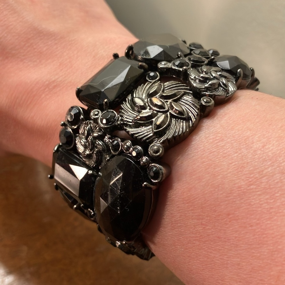 Bracelet Faceted Black Bead & Gun Metal Cuff Elastic